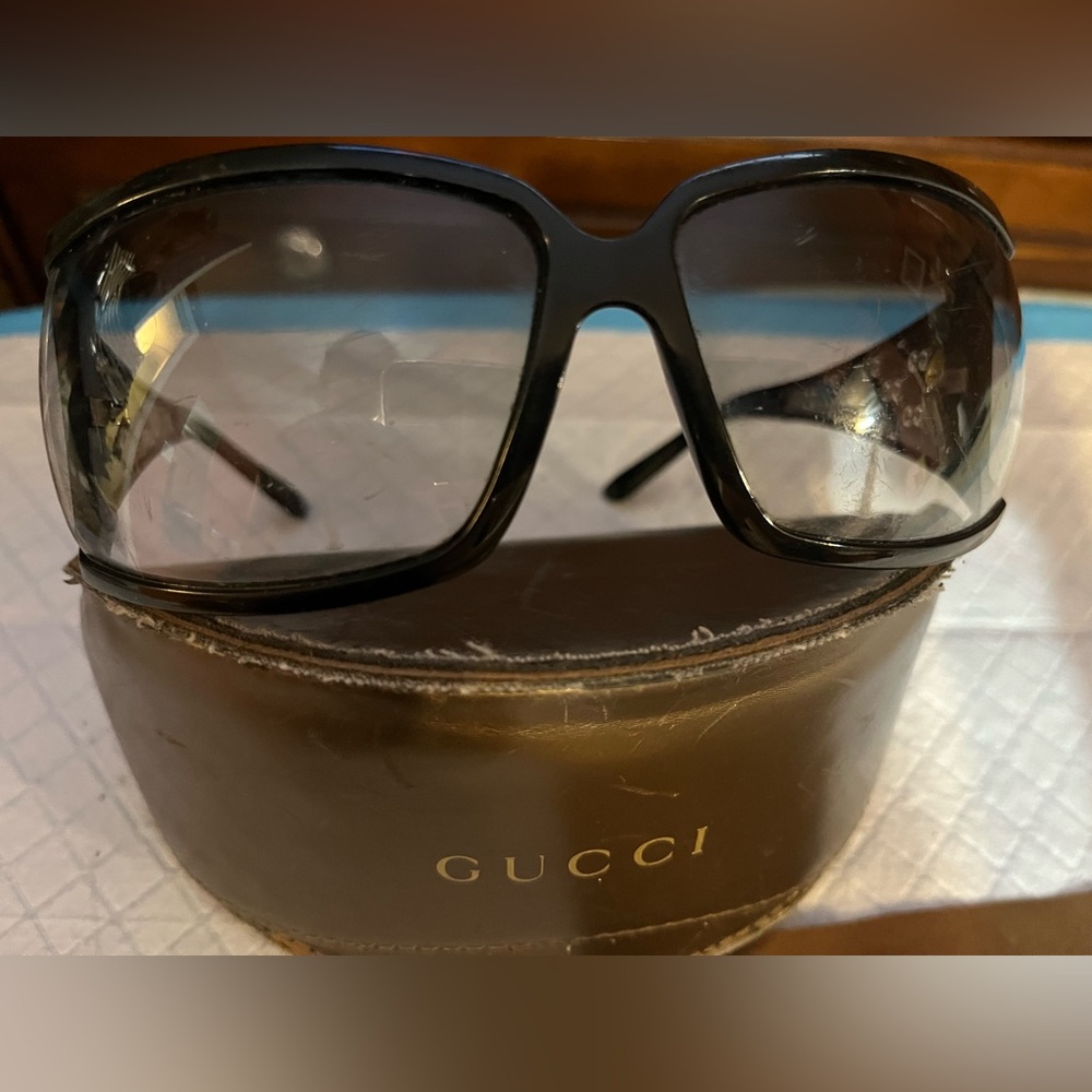 Gucci sunglasses. Made in Italy Vintage(1994) - Picture 4 of 14